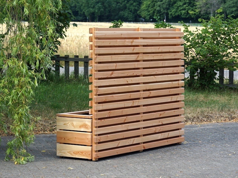 Rückseite Pflanzkasten Classic mit A30B – Douglasie Natur Geölt mit Rhombus-Vollverkleidung, perspektivisch von hinten links	