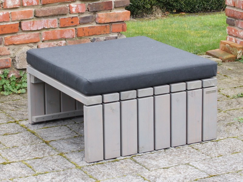 Lounge Hocker 80 in Grau Geölt mit Sitzpolster in Anthrazit – Gesamtansicht