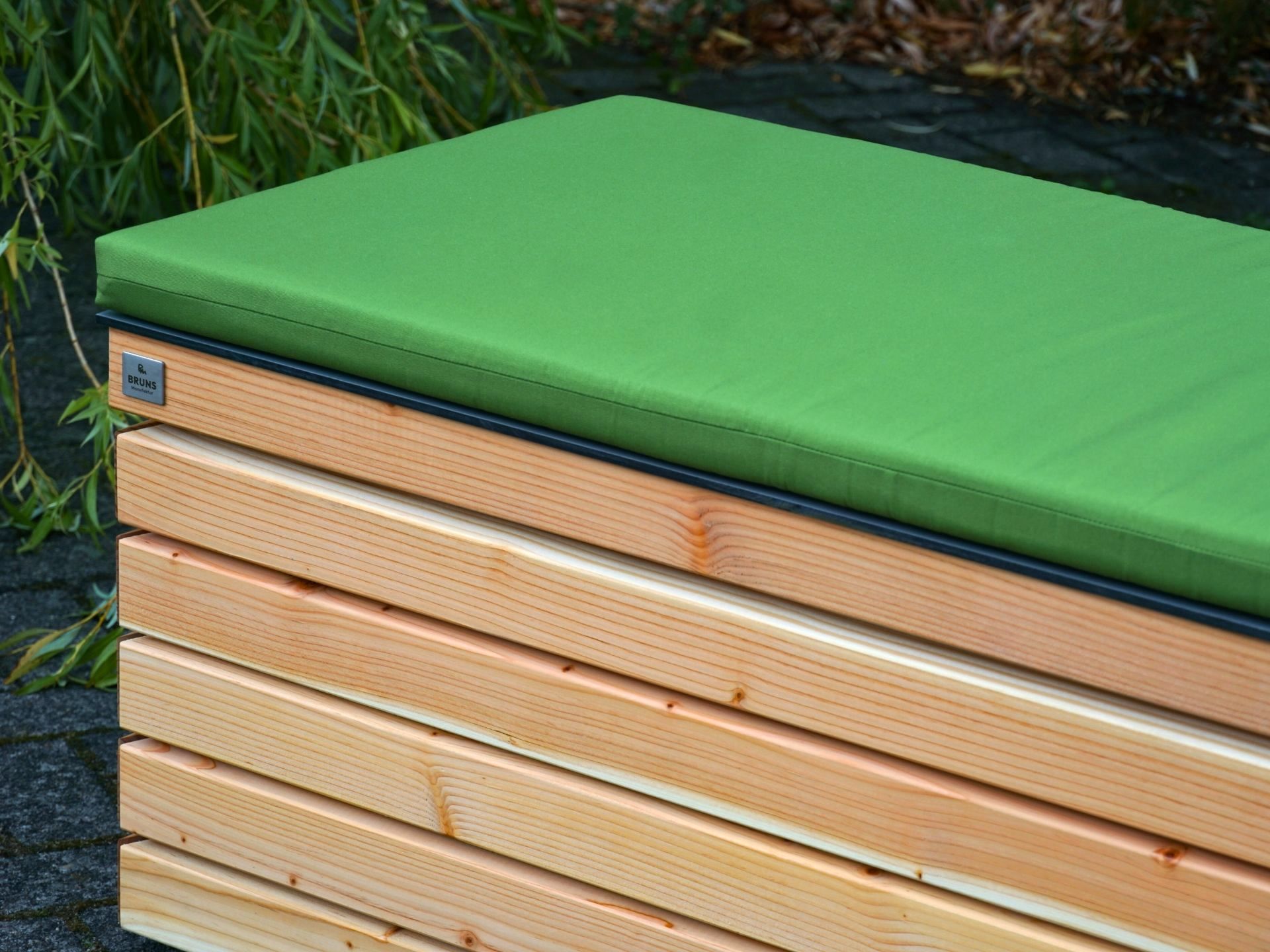 Detailansicht Polster in Dekor Hellgrün – 40 mm stark, bequemer Sitzkomfort, passend zur Sitztruhe Rhombus 120