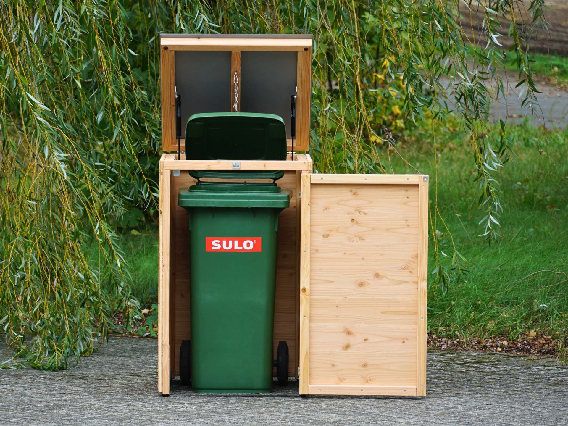 1er Mülltonnenbox Cubus 120 L in Natur mit geöffnetem Deckel und geöffneter Tür – Gesamtansicht