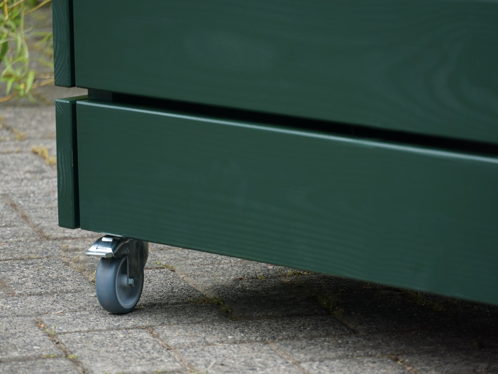 Pflanzkasten Classic Detail – Lenkrolle mit integrierter Bremse