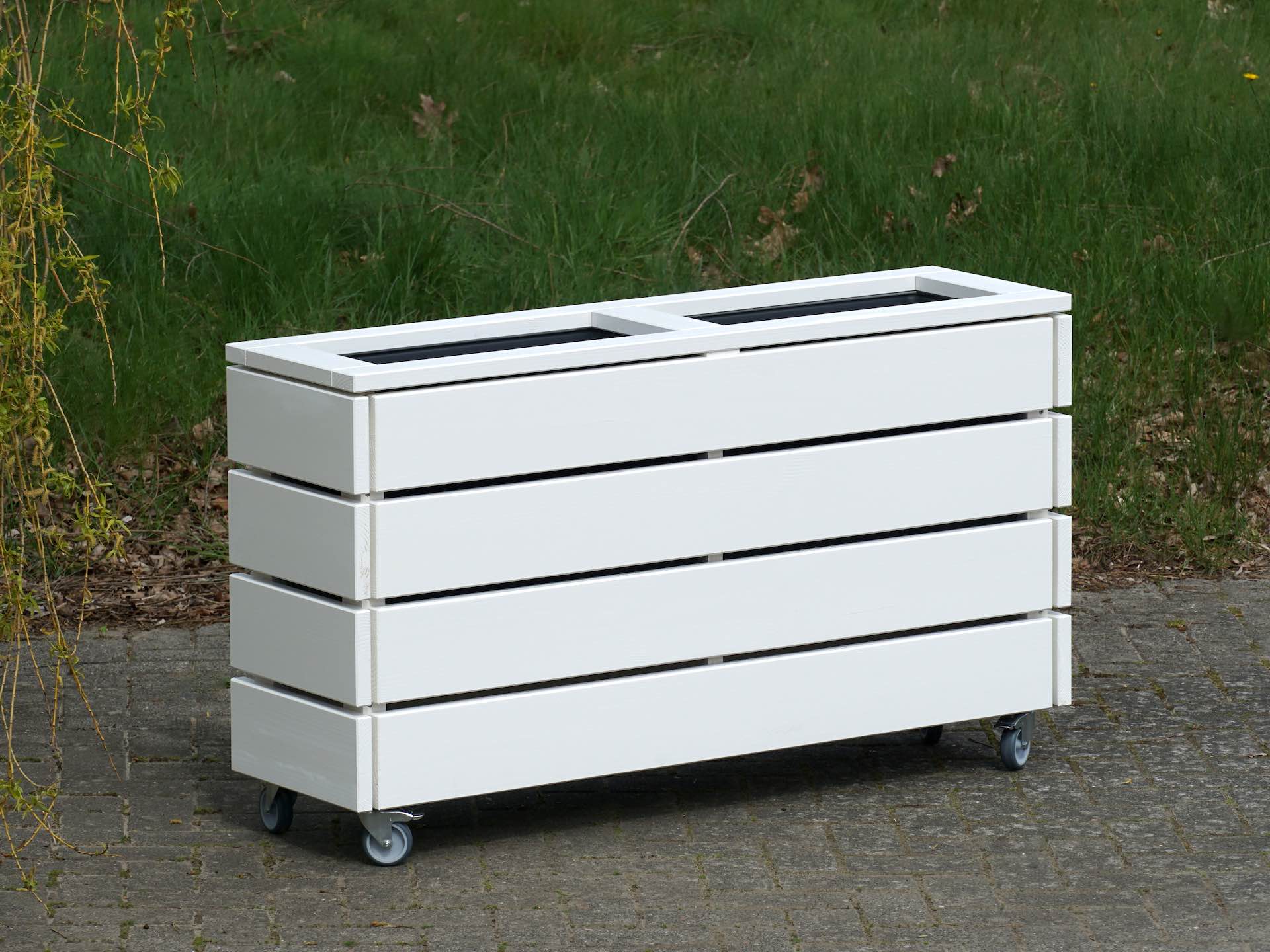 Pflanzkasten Classic in Weiß auf Rollen, von vorn links