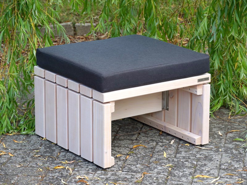 Lounge Hocker 60 in Weiß Geölt mit Sitzpolster in Anthrazit – Ansicht von links