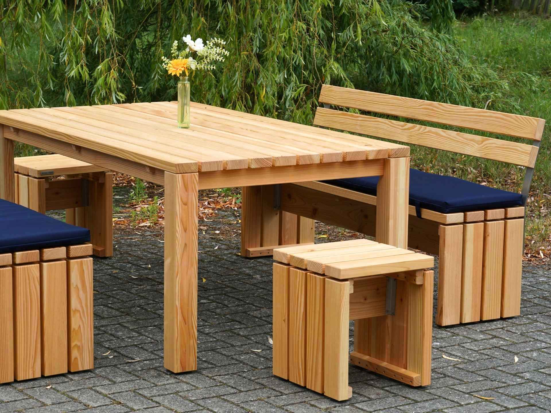 Gartenmöbel Set aus Douglasie Natur Geölt – sichtbare Maserung, stabile Bohlen und Beine – Detail