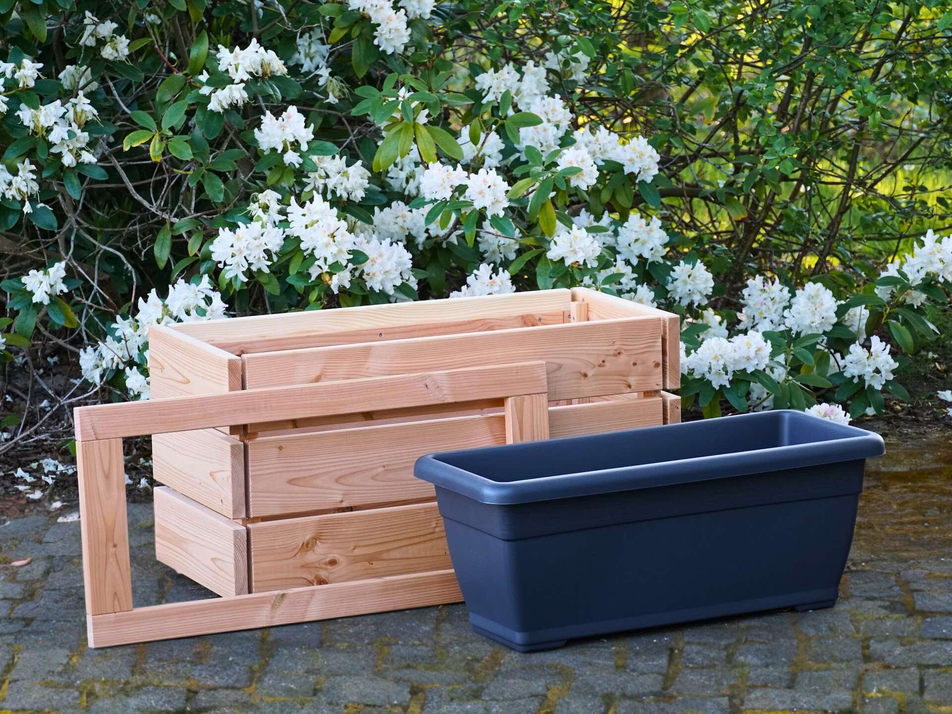 Kleiner Pflanzkasten Classic Holz Natur – zerlegt: Rahmen, Korpus, Einsatz