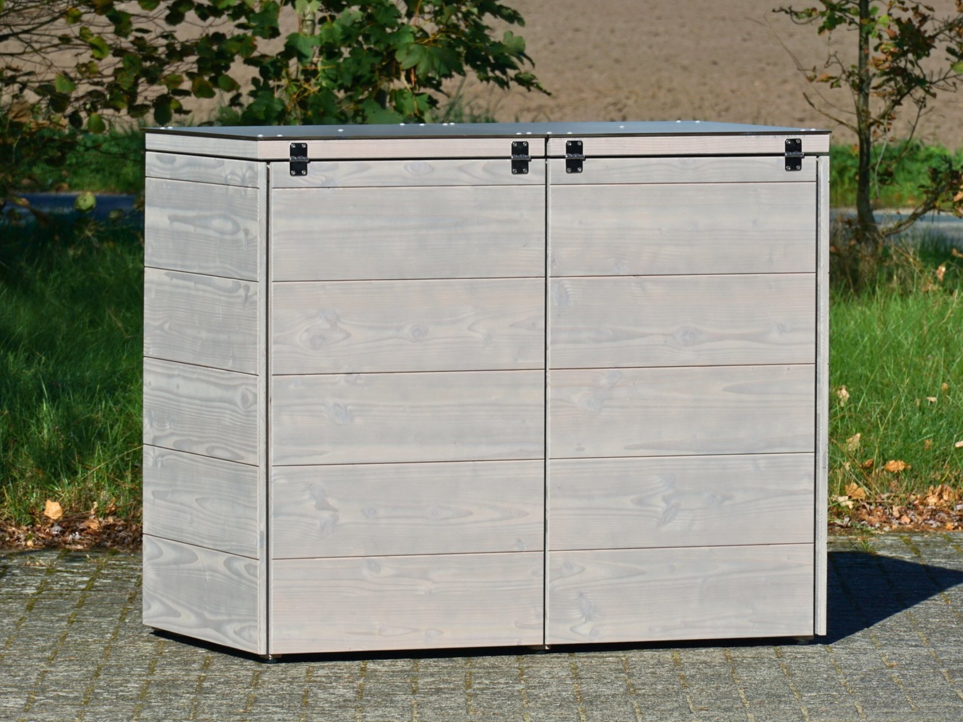 2er Mülltonnenbox Cubus 120 L in Grau Geölt aus Douglasie-3-Schichtplatten – Gesamtansicht der Rückseite