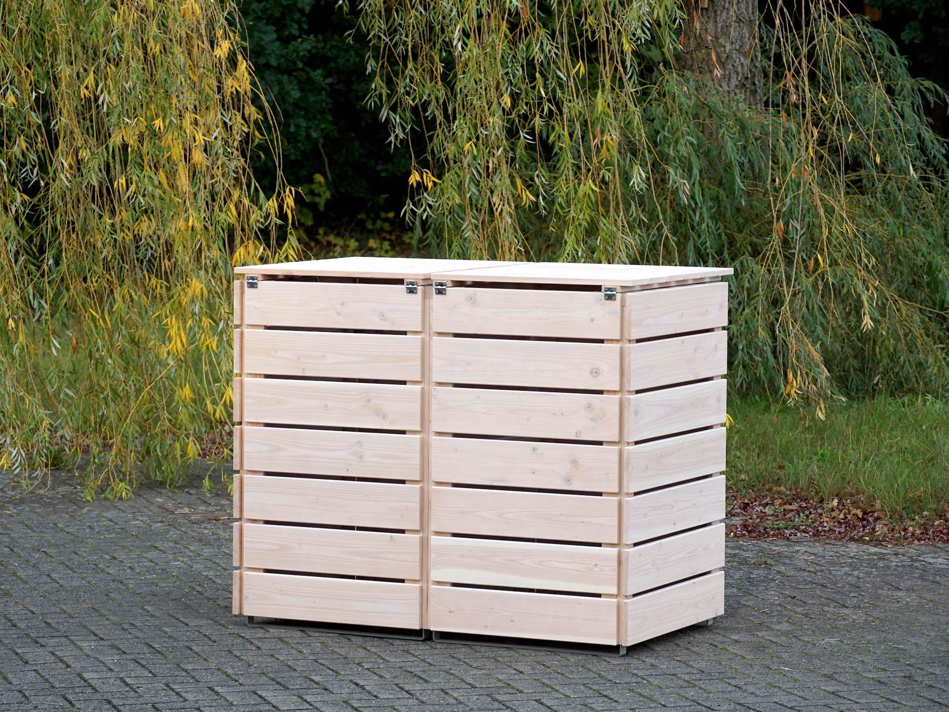 Pflegeleicht und bodenneutral – Rückseite der weißen 2er Mülltonnenbox 2er Mülltonnenbox in Weiß Geölt, Rückseite