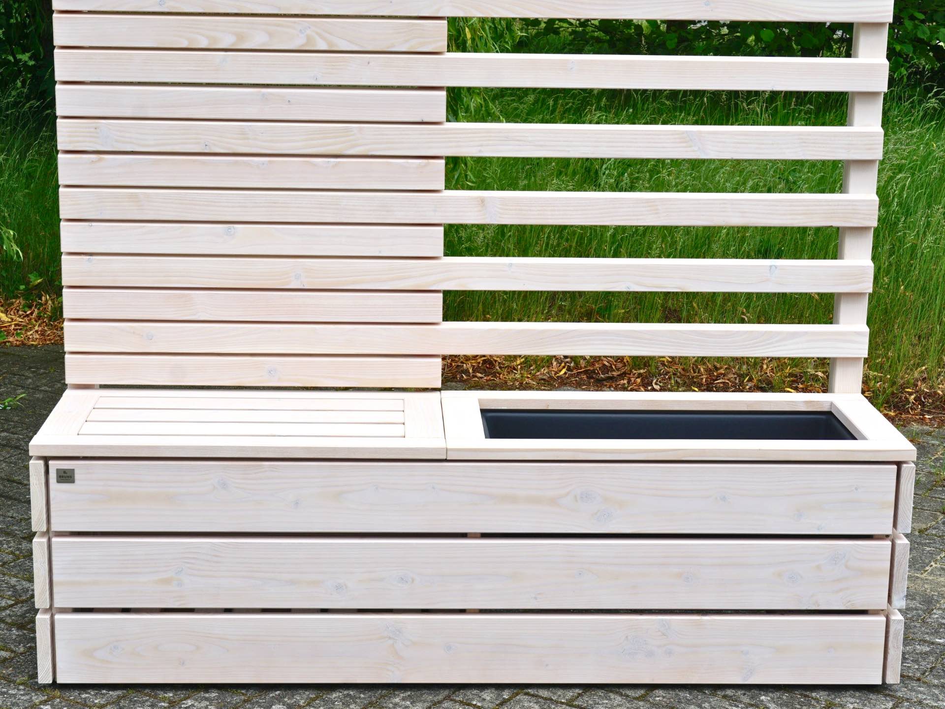 Pflanzkasten Classic 2M in Weiß Geölt – Kombination aus Pflanzkasten und integrierter Sitzbank – Detail