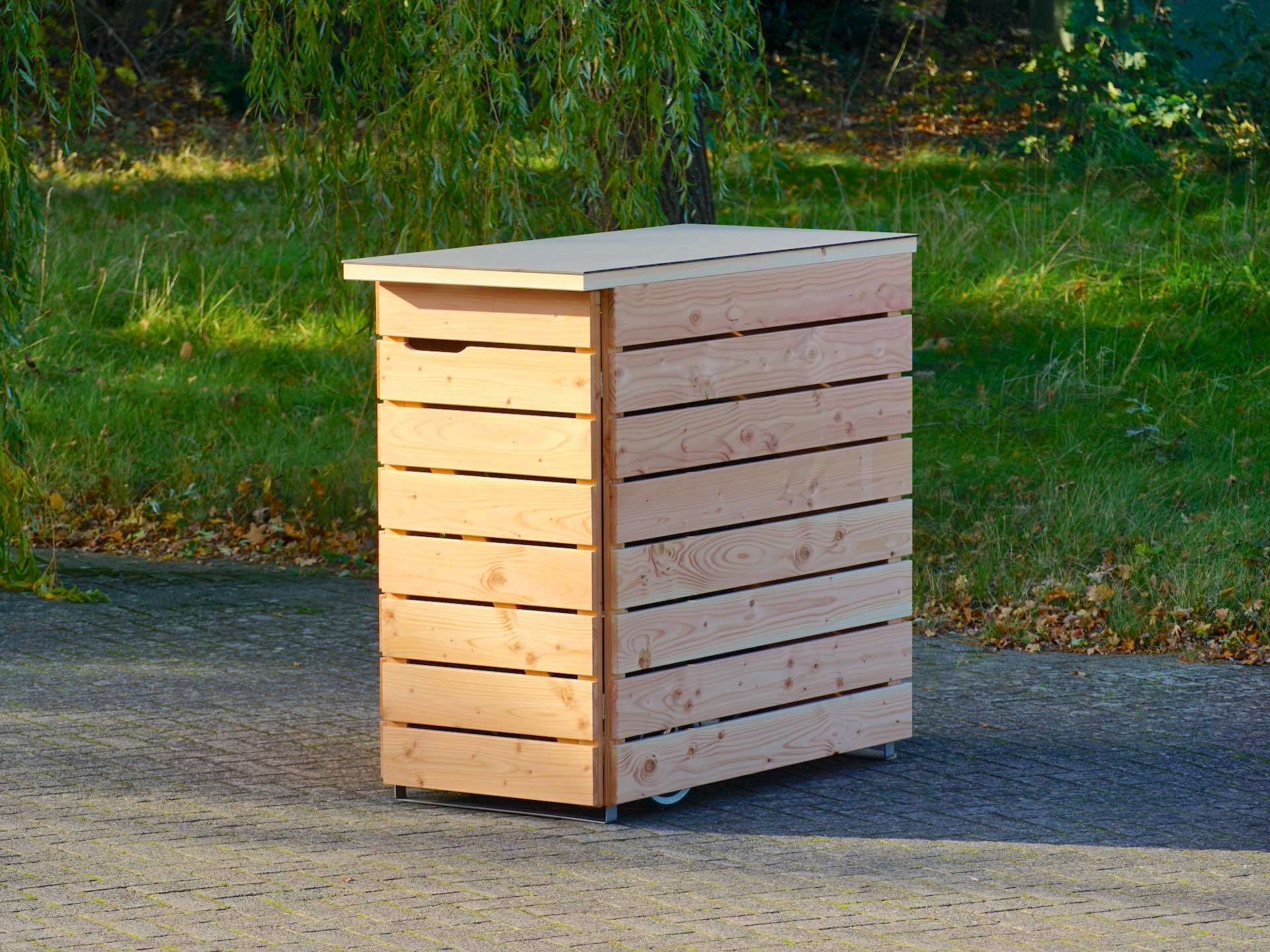 1er Kinderwagenbox mit geschlossener Tür, Ansicht von vorn rechts