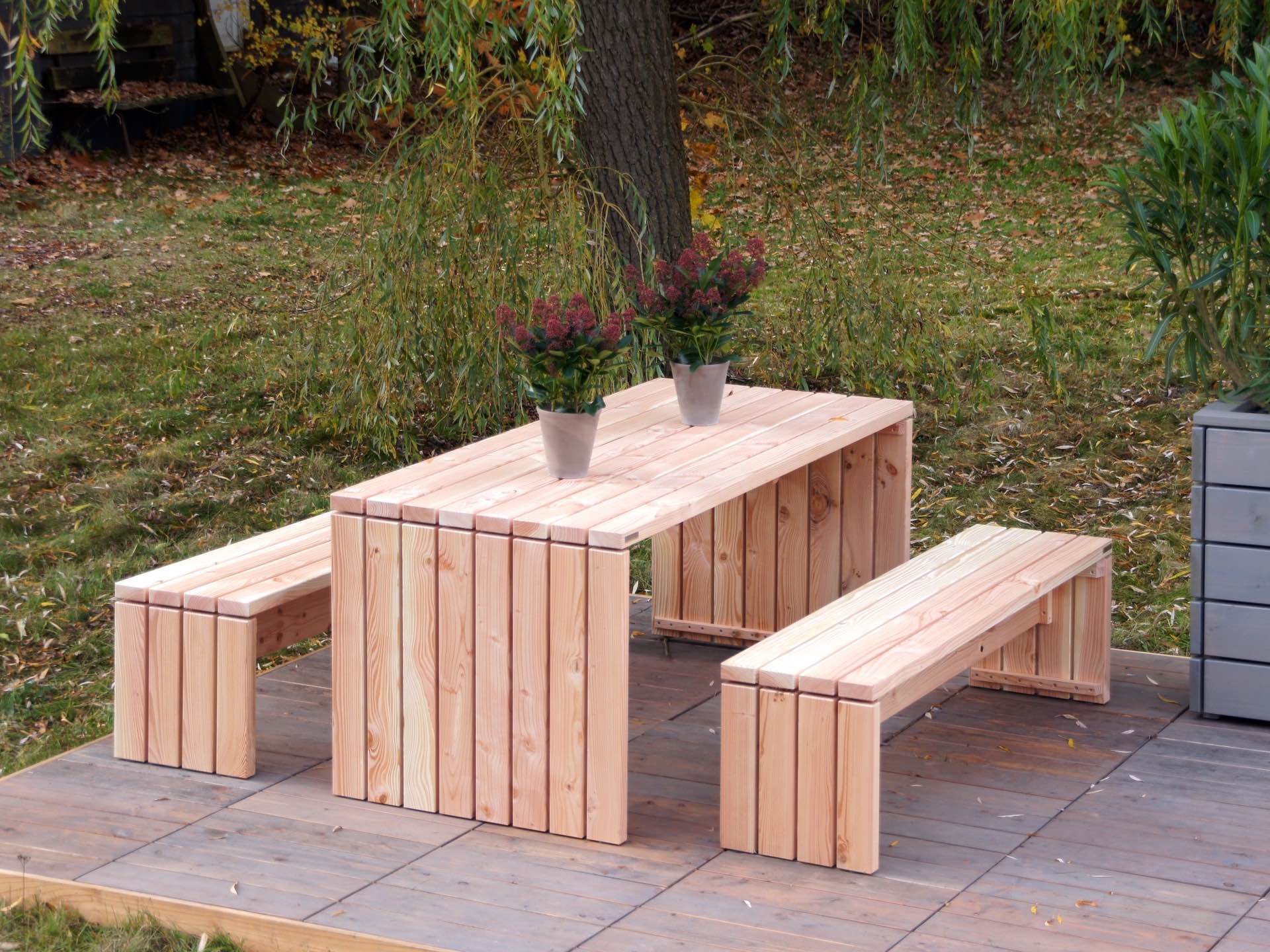 Gartenmöbel-Set Kubus aus Douglasie natur ohne Polster, gleiche Perspektive 