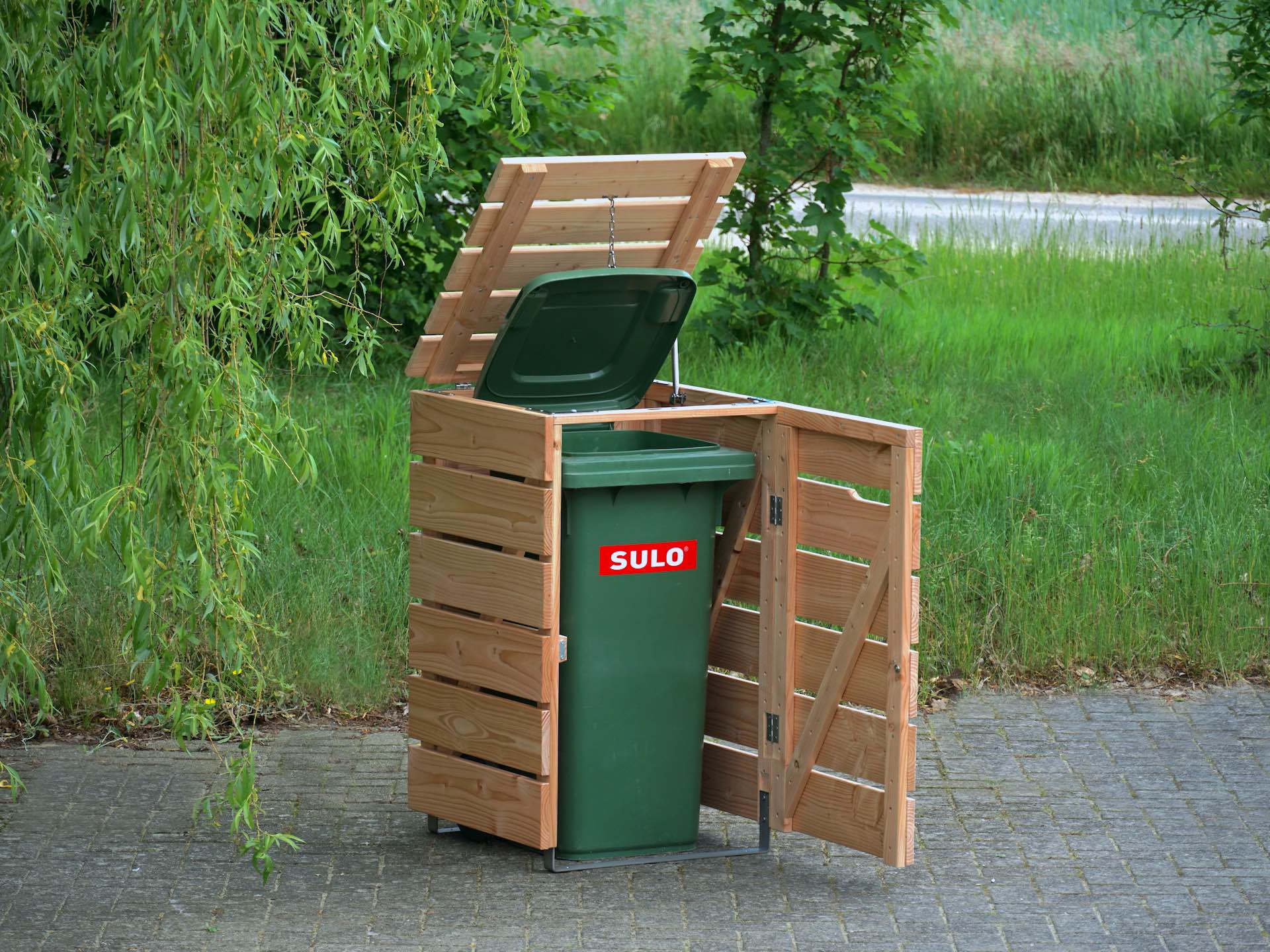 1er Mülltonnenbox in Natur, von vorn links, Deckel und Tür geöffnet