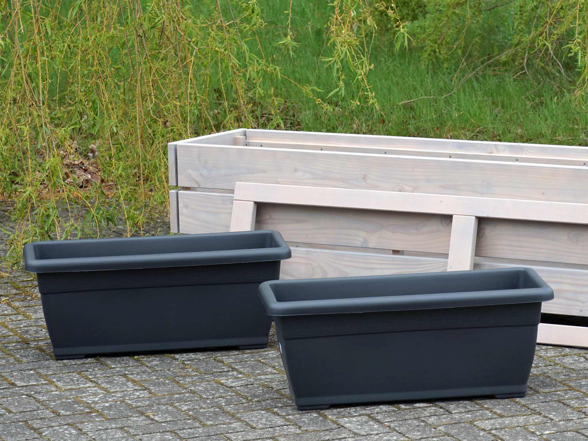 Pflanzkasten Grau Geölt – Bauteile eines langen Kastens: zwei Einsätze, Rahmen, Korpus